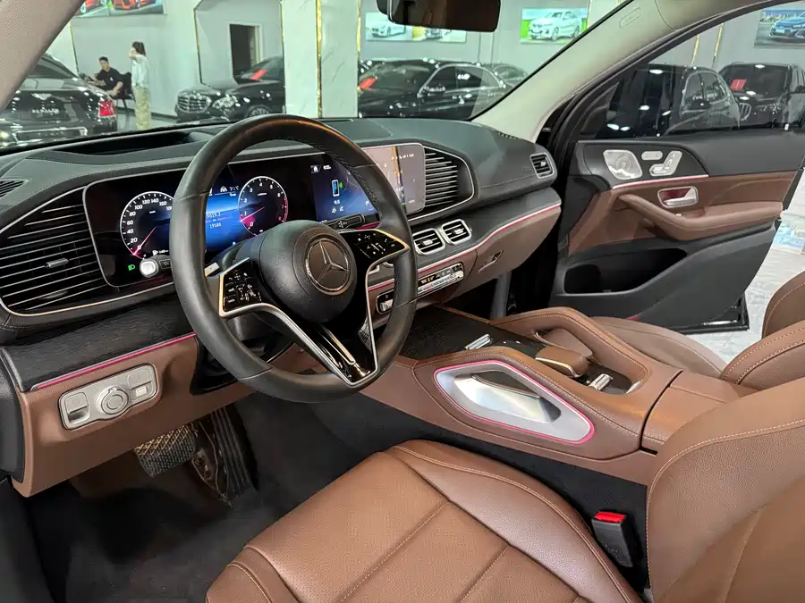 900x675_0_q87_c42_autohomecar__ChtpWGn65OeAGzCFAAqerzUuyRw452.jpg.webp